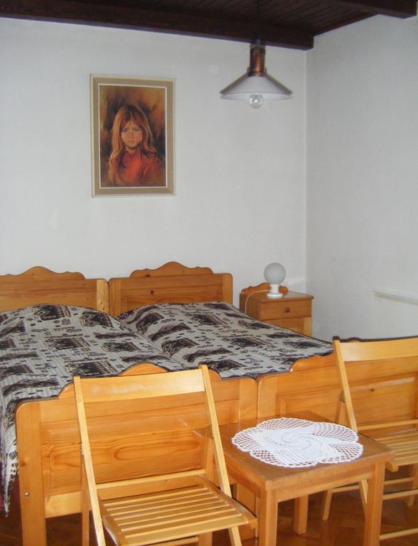 Guest House Kmetija Dane المظهر الخارجي الصورة