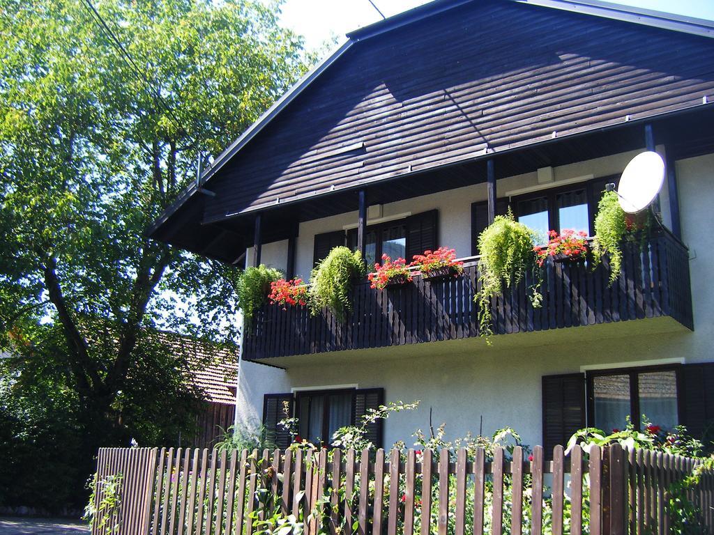 Guest House Kmetija Dane المظهر الخارجي الصورة